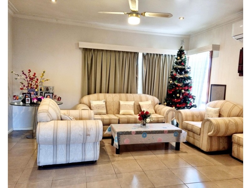 1/56 Andrew Road, St Albans VIC 3021