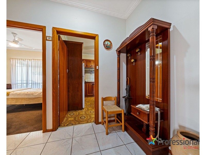 72 Mcintyre Road, Sunshine North VIC 3020