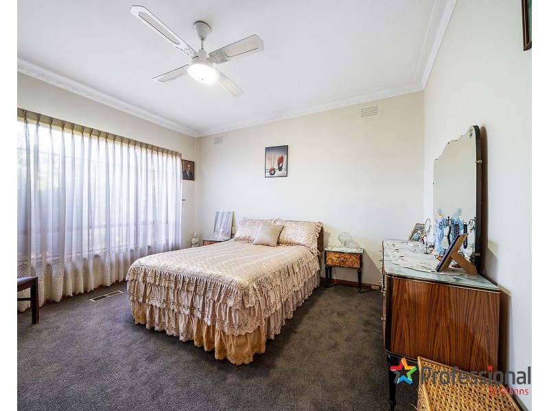 72 Mcintyre Road, Sunshine North VIC 3020