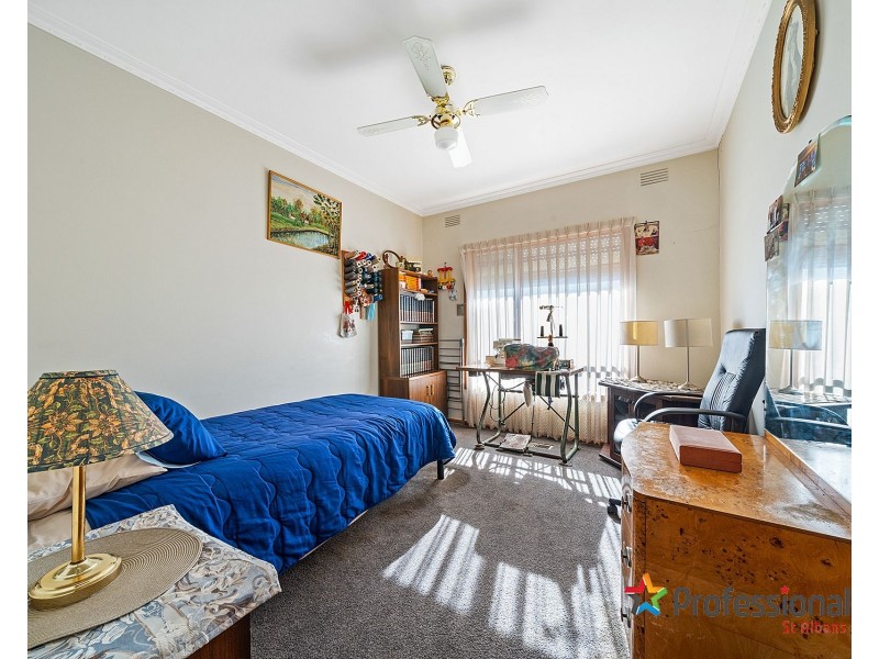 72 Mcintyre Road, Sunshine North VIC 3020
