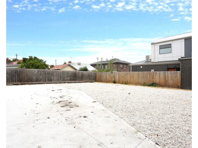 7 Lindenow Street, Maidstone VIC 3012