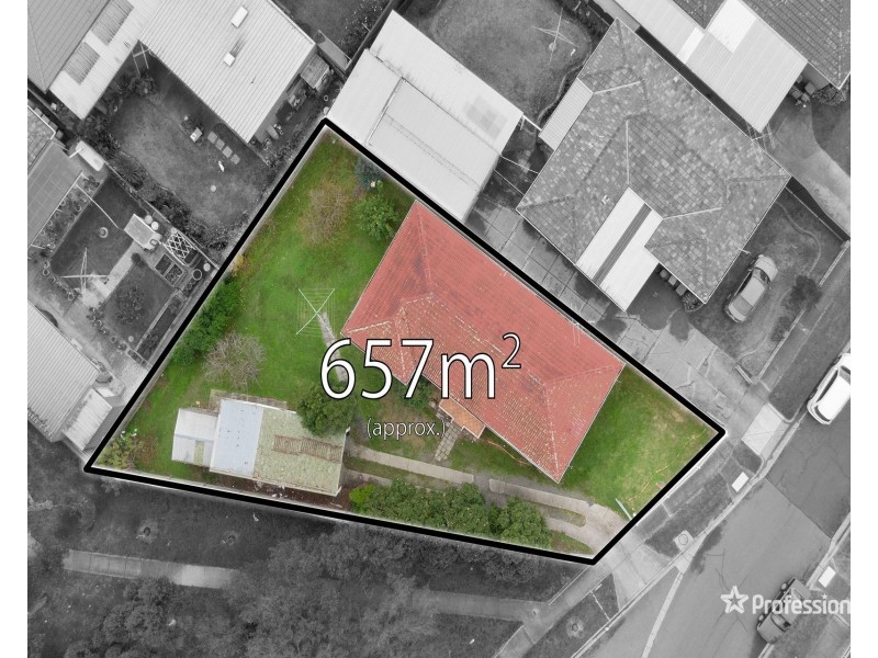 7 Chestnut Drive, St Albans VIC 3021