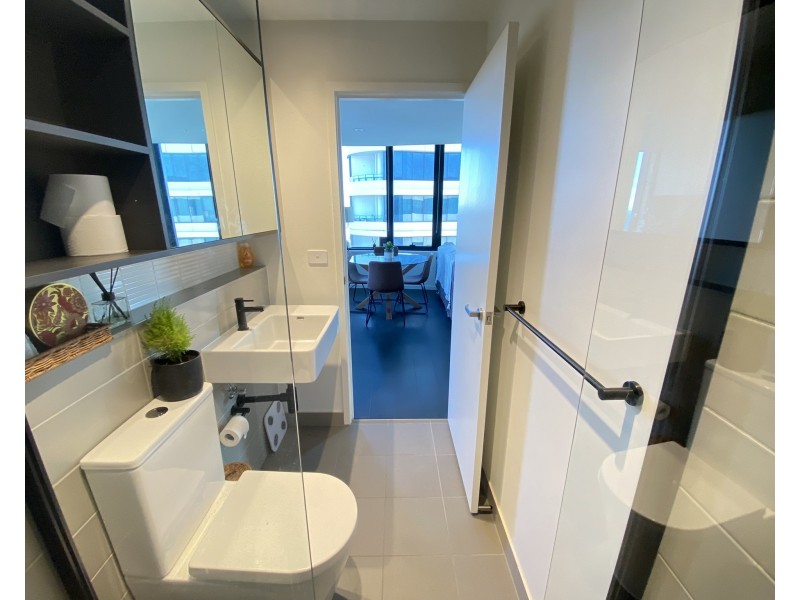 2107/5 Joseph Road, Footscray VIC 3011