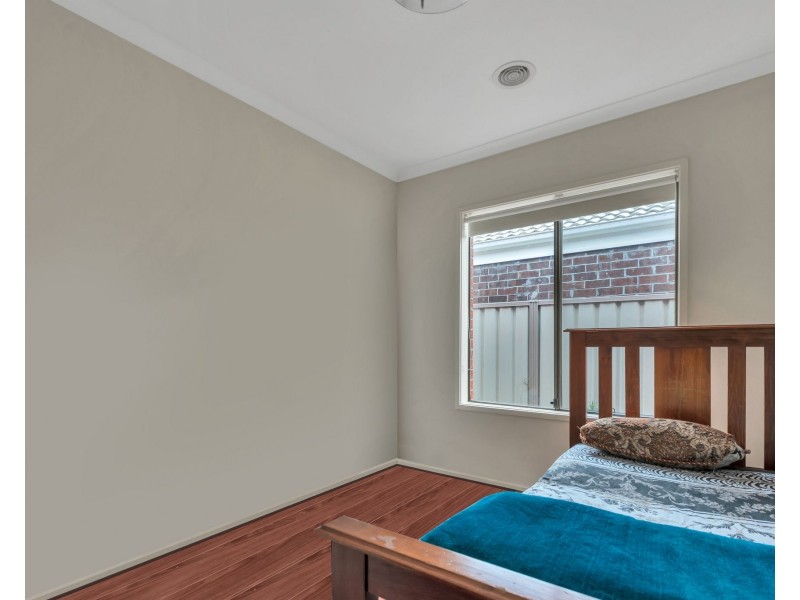 8 Rockpool Road, Truganina VIC 3029