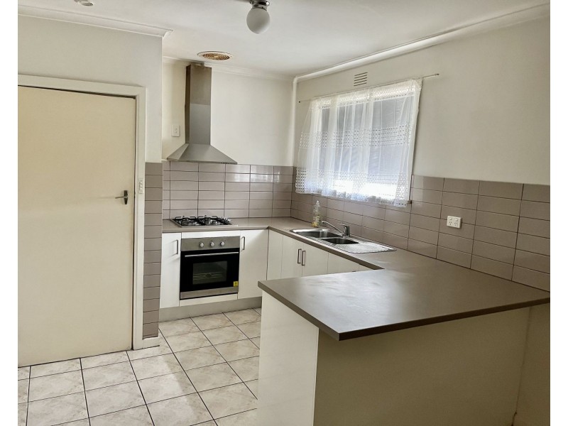 130 Biggs Street, St Albans VIC 3021