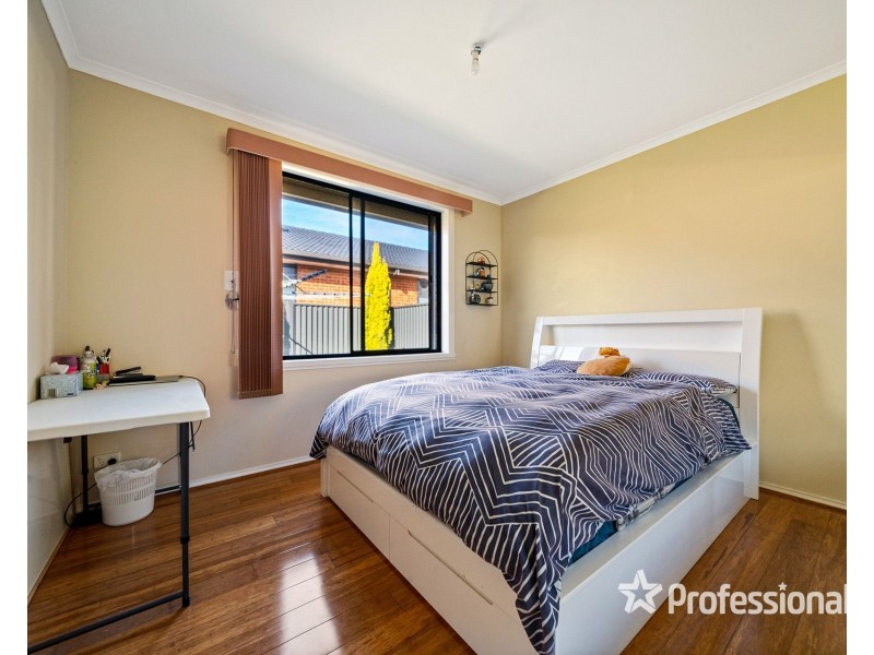 14 Paringa Drive, St Albans VIC 3021