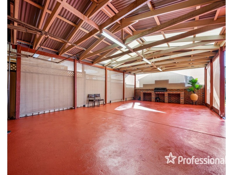 12 Tudor Rose Crescent, Sydenham VIC 3037