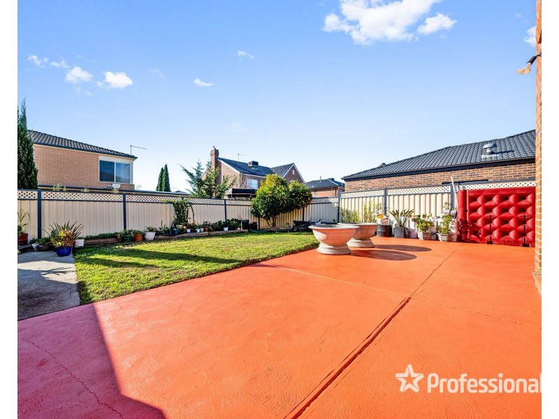 12 Tudor Rose Crescent, Sydenham VIC 3037
