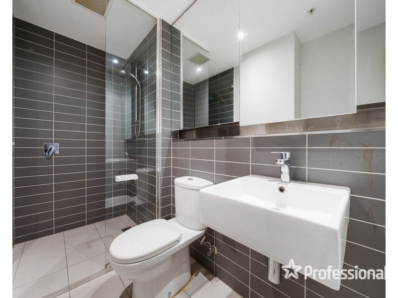 304B/2 Dennis Street, Footscray VIC 3011
