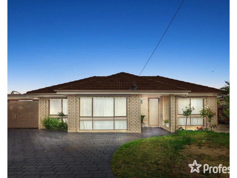 8 Newark Court, Albanvale VIC 3021