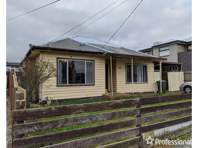 128 Power Street, St Albans VIC 3021