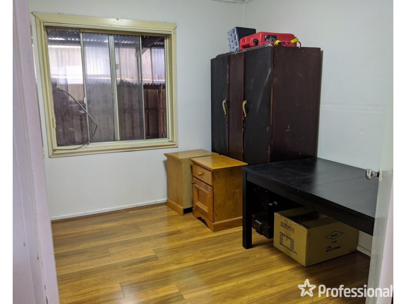 128 Power Street, St Albans VIC 3021