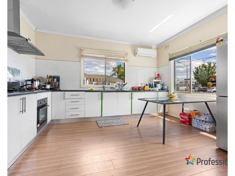 14 Northumberland Road, Sunshine North VIC 3020