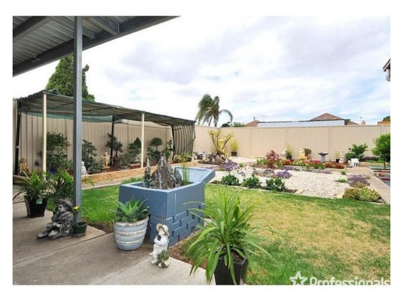 50 Oberon Avenue, St Albans VIC 3021