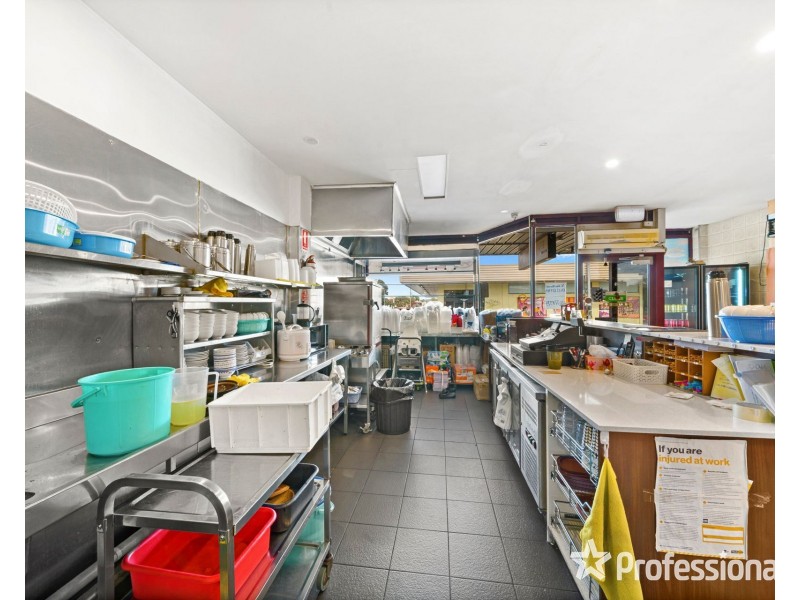 306 Main Road, St Albans VIC 3021