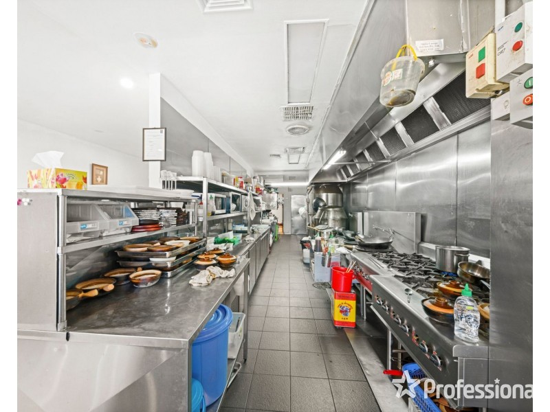 306 Main Road, St Albans VIC 3021