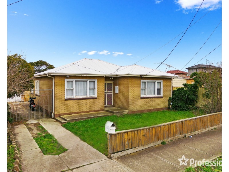 15 Lester Avenue, St Albans VIC 3021