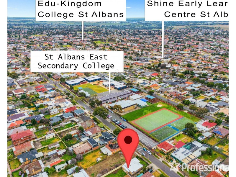 15 Lester Avenue, St Albans VIC 3021
