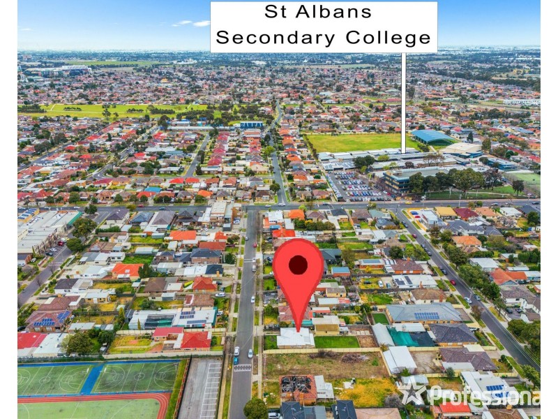 15 Lester Avenue, St Albans VIC 3021