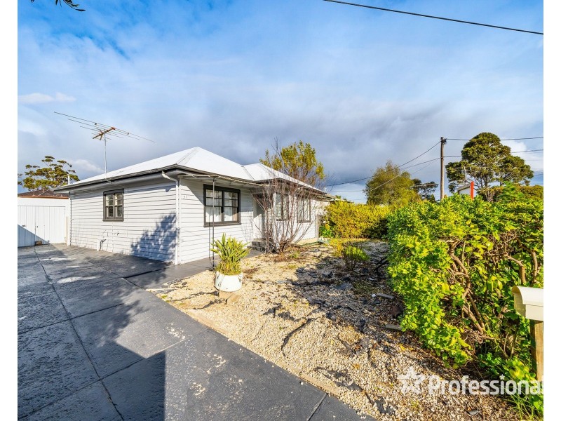 36 Albert Crescent, St Albans VIC 3021