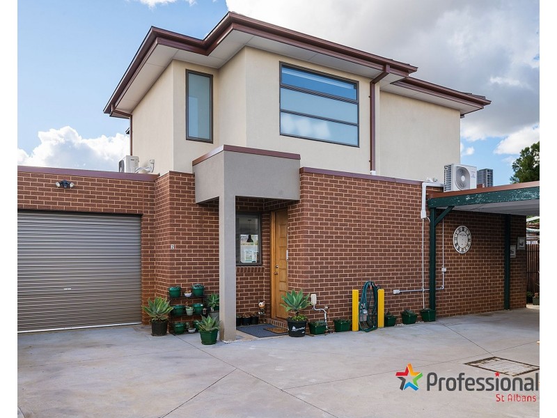 2/56 Andrew Road, St Albans VIC 3021
