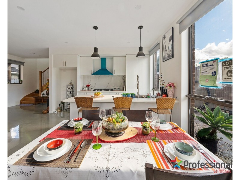 2/56 Andrew Road, St Albans VIC 3021