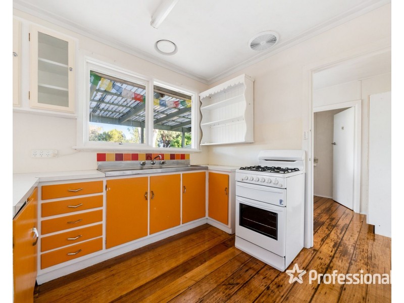 5 Kurrajong Crescent, Melton South VIC 3338