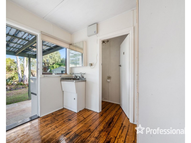 5 Kurrajong Crescent, Melton South VIC 3338