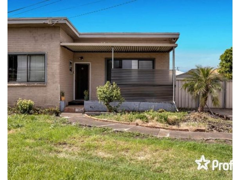 136 William St, St Albans VIC 3021