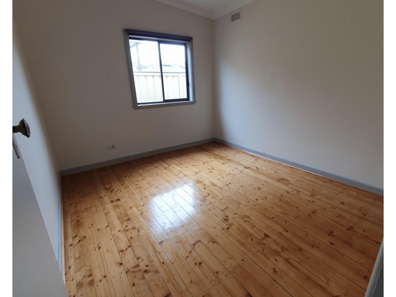 136 William St, St Albans VIC 3021