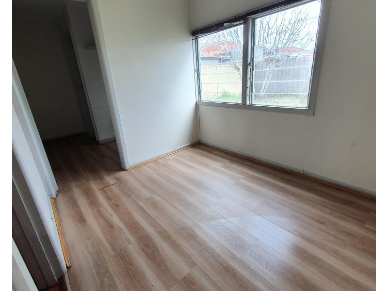 136 William St, St Albans VIC 3021