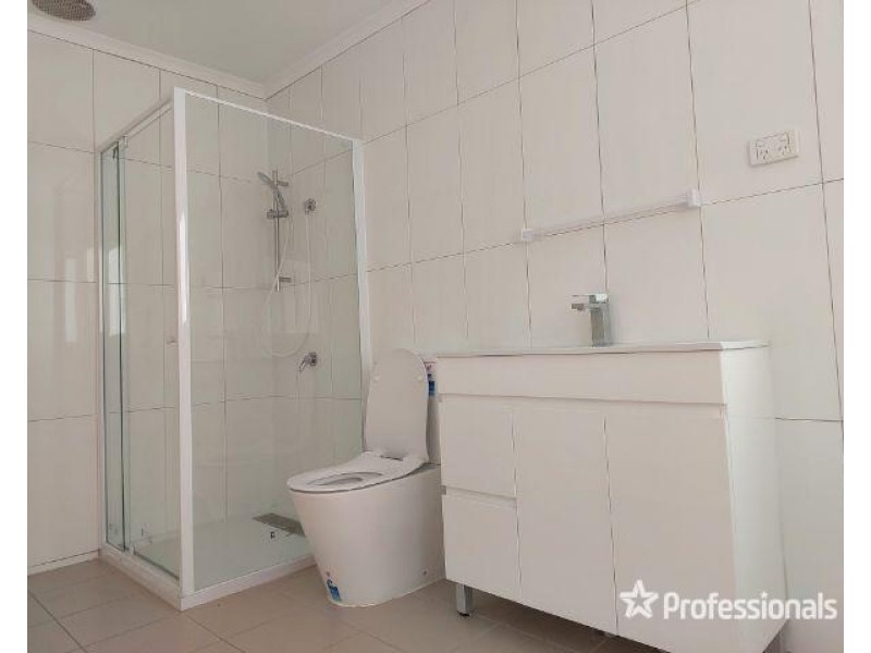 74 Cary Street, Sunshine North VIC 3020