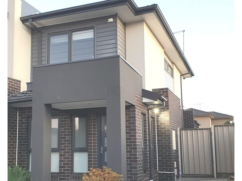 89b Fox Street, St Albans VIC 3021