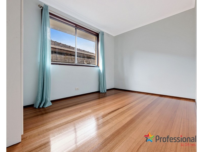 161 Main Road East, St Albans VIC 3021