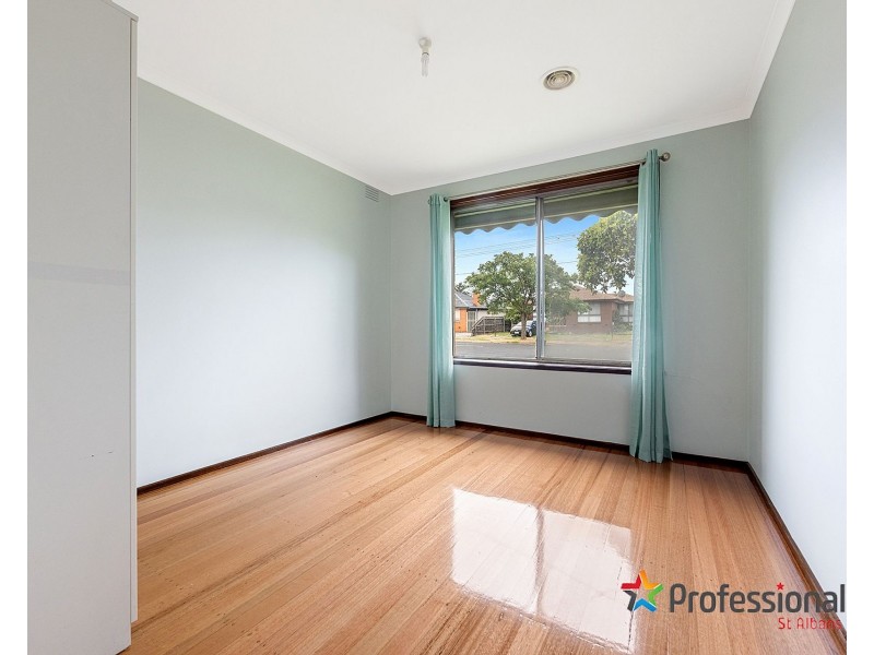 161 Main Road East, St Albans VIC 3021