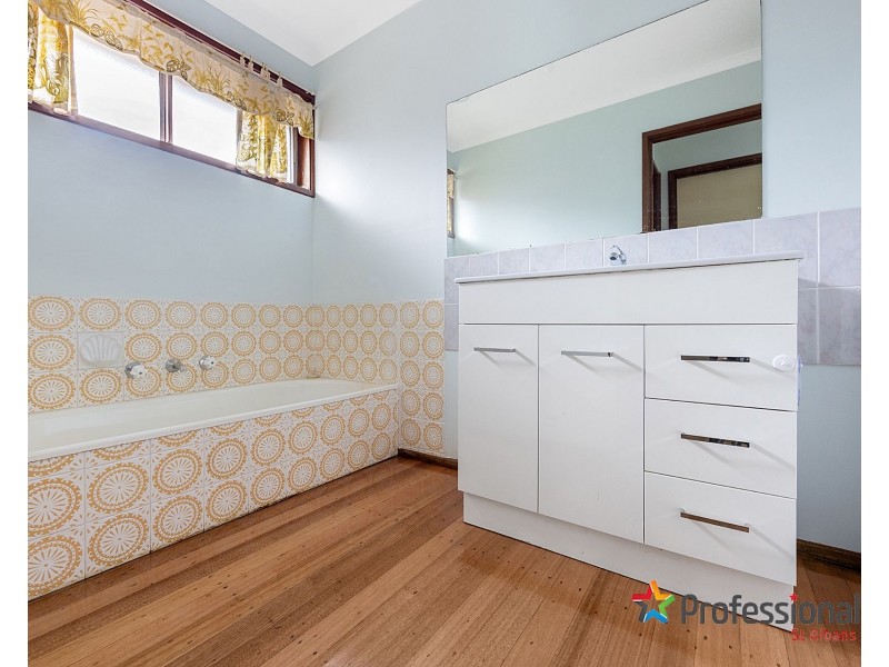161 Main Road East, St Albans VIC 3021