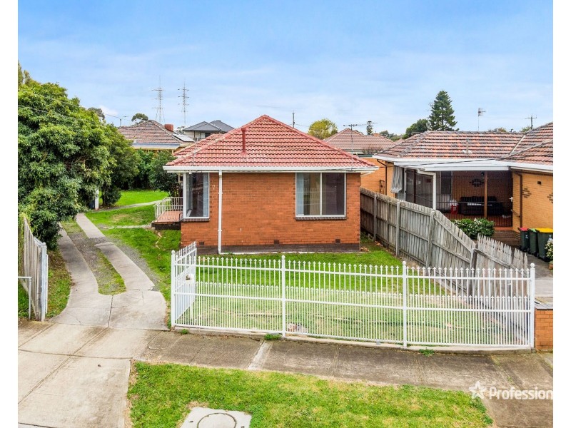 7 Chestnut Drive, St Albans VIC 3021