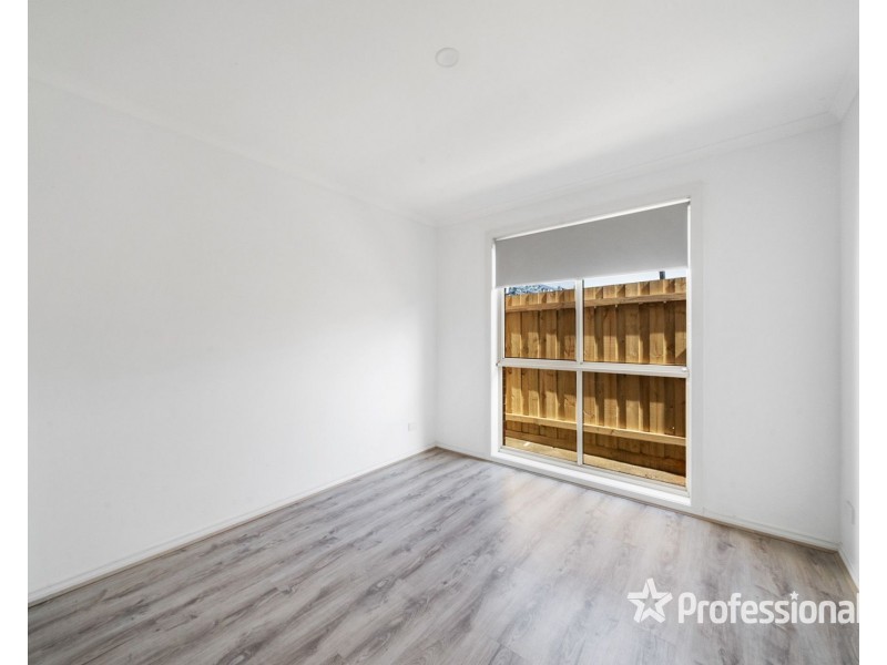 2/24 Austin Street, St Albans VIC 3021