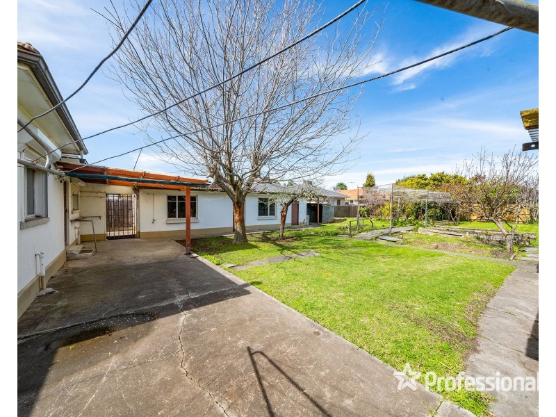 3 Adelaide Street, St Albans VIC 3021