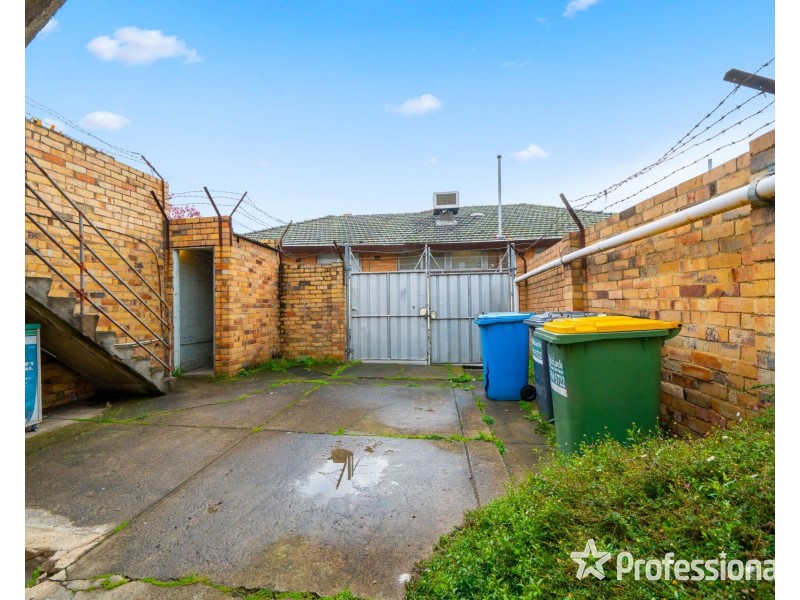 304 Main Road East, St Albans VIC 3021