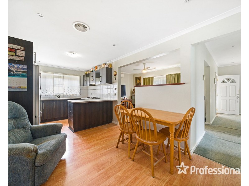 10 Errington Road, St Albans VIC 3021