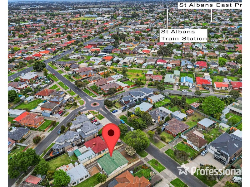 10 Errington Road, St Albans VIC 3021