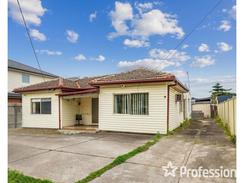 10 Scott Avenue, St Albans VIC 3021