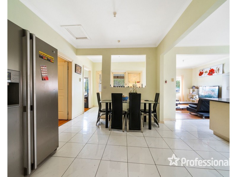 10 Scott Avenue, St Albans VIC 3021