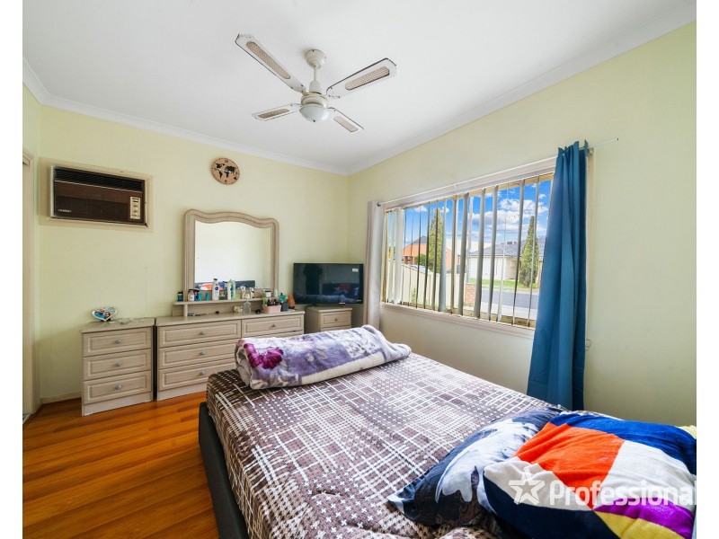 10 Scott Avenue, St Albans VIC 3021