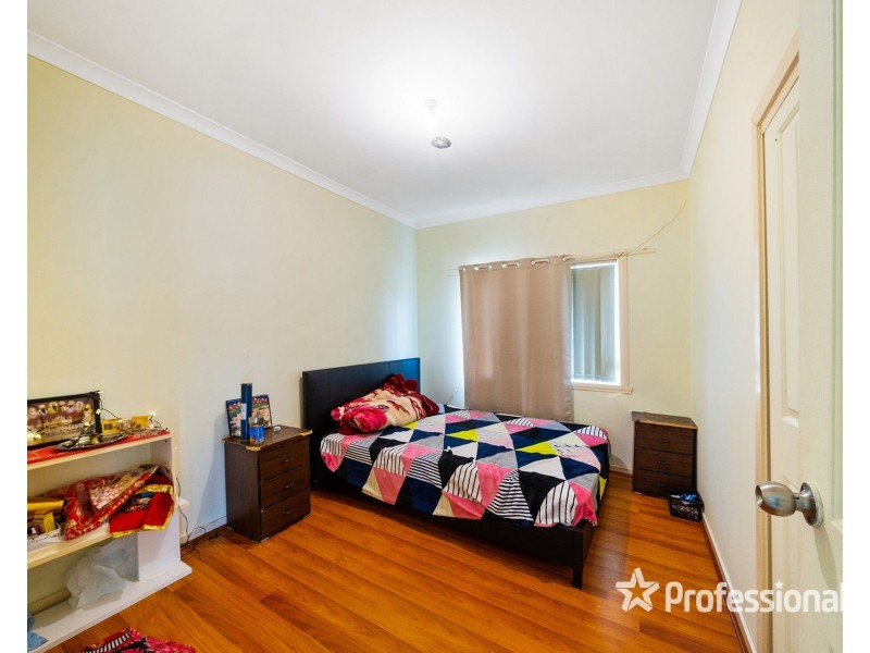 10 Scott Avenue, St Albans VIC 3021