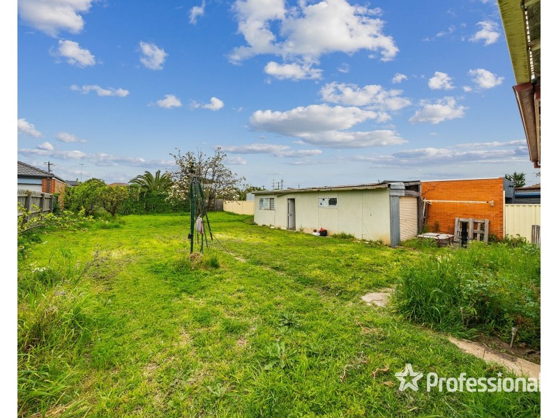 10 Scott Avenue, St Albans VIC 3021