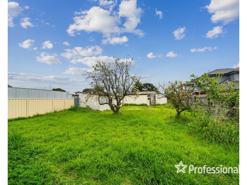 10 Scott Avenue, St Albans VIC 3021