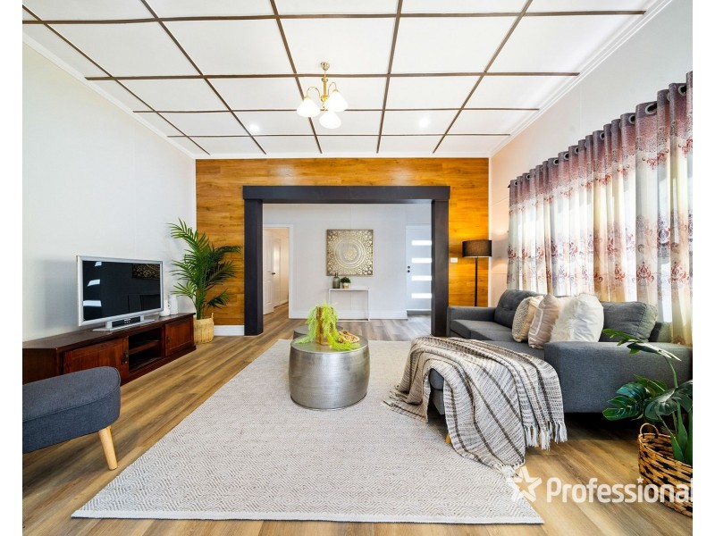 22 Hampshire Road, Sunshine VIC 3020