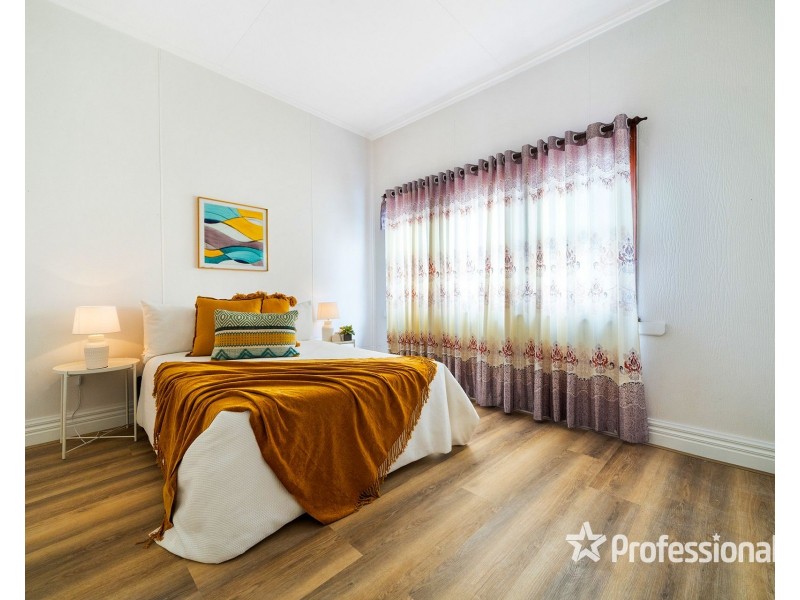 22 Hampshire Road, Sunshine VIC 3020